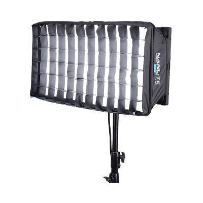 Nanlite PavoSlim 120C RGBWW