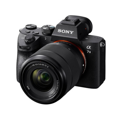 Sony a7 III + FE 28-70mm f/3.5-5.6 OSS II